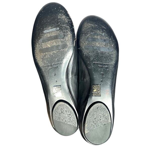 Sigerson Morrison Sz 8.5 Black Leather Gold Detail Round Toe Designer Flats - Picture 4 of 4